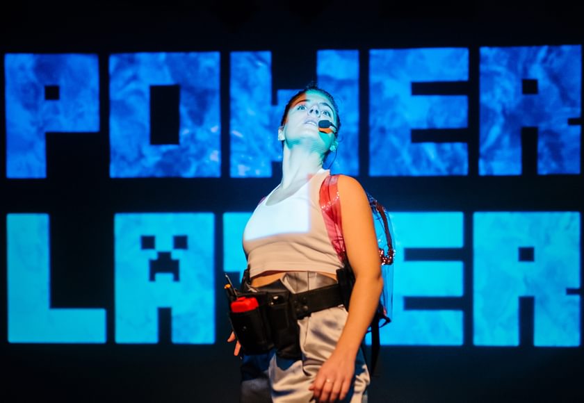 Bristol Old Vic - Ferment, Performance: PSYCHOPOMP - Fen, Animation: Maisie Newman, Photo ©Jack Offord